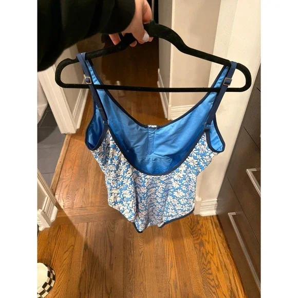 Lilly Pulitzer Baela One-Piece Swimsuit, Style# 014967 Lunar Blue Palm 14 - Picture 2 of 5